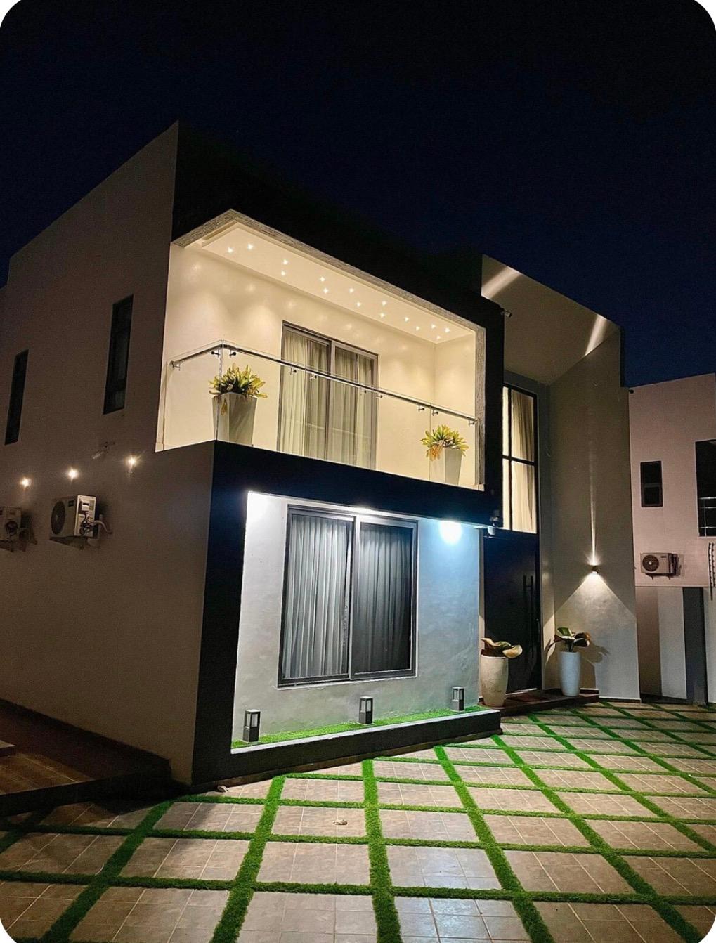 Modern 4 bedroom house  in East Legon