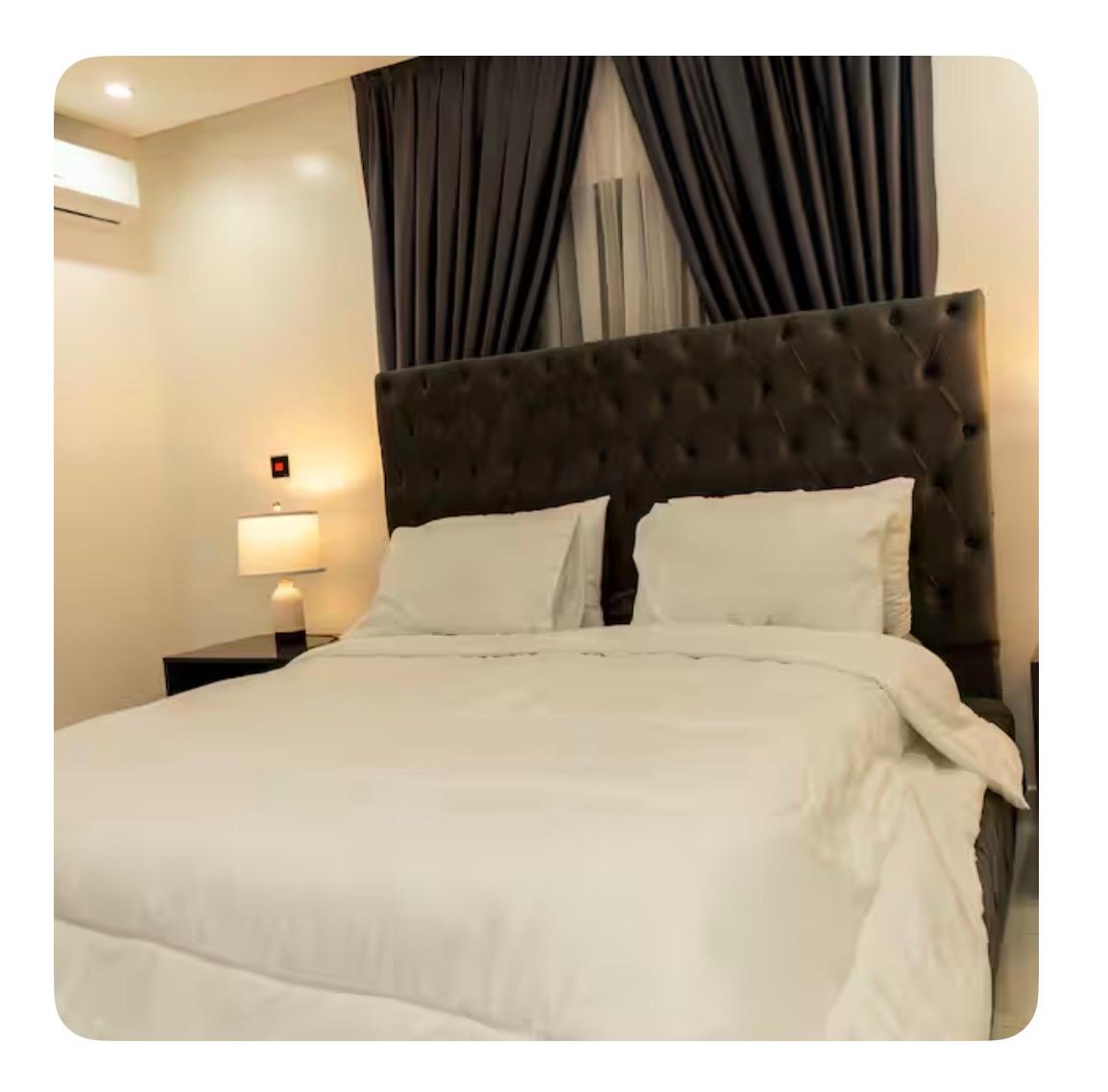 Modern 4 bedroom house  in East Legon photo 3