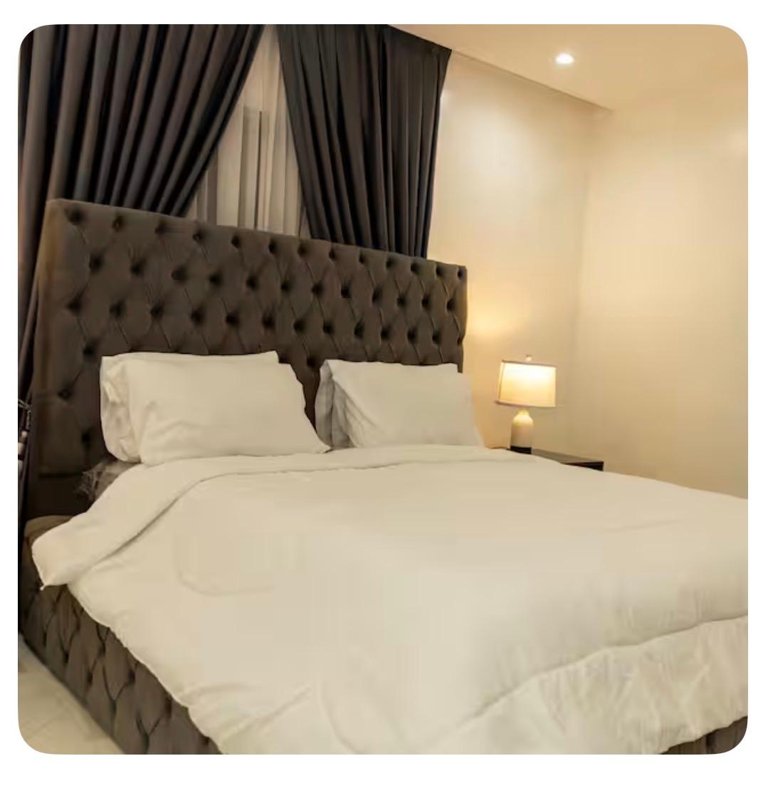 Modern 4 bedroom house  in East Legon photo 5