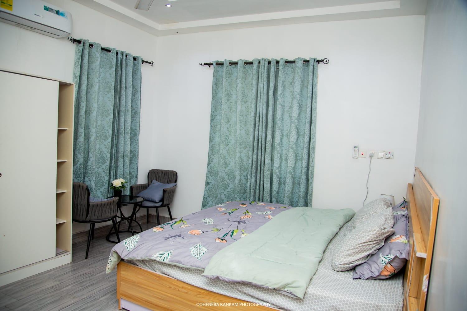 Spacious 4-Bedroom Short Stay in Ahodwo, Kumasi – Safe, Cool & Connected photo 5